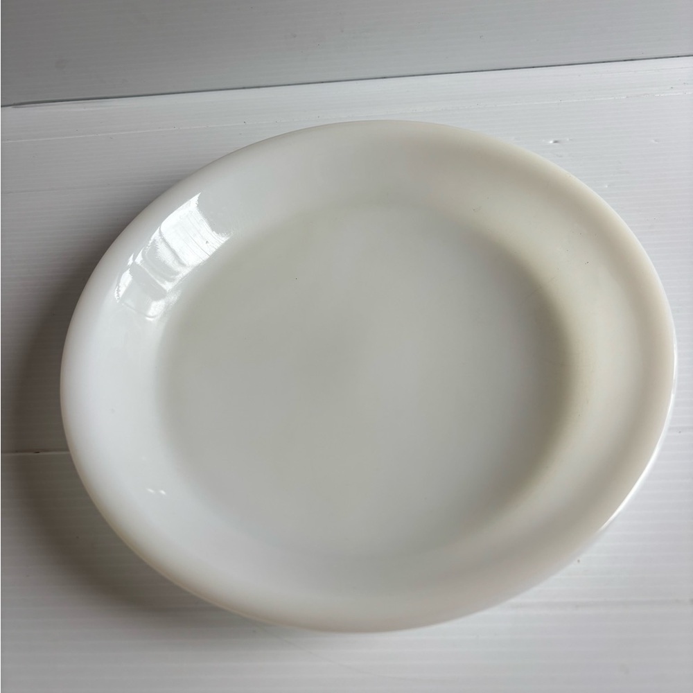 Vintage Fire King 9 Inch Pie Plate for Farmhouse Kitchen